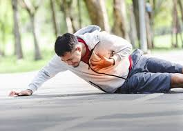 vận động mạnh đột ngột buổi sáng có thể gây đột quỵ